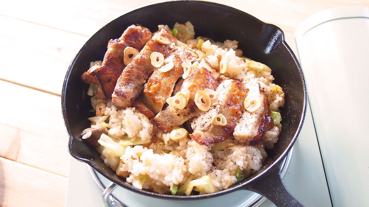 フライドガーリックライスかんたんレシピ桃屋