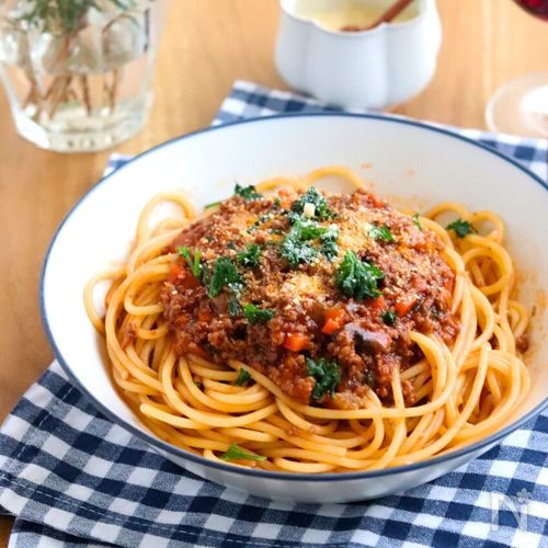 ボリューム満点の野菜たっぷりミートソースレシピ