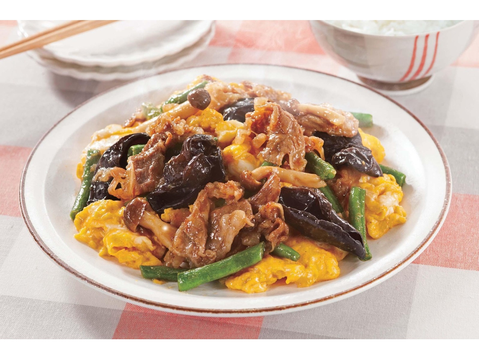 きのこと牛肉のオイスターソース炒め