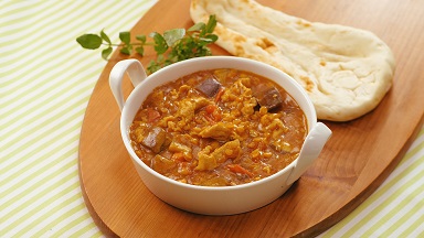 ほうれん草とレンズ豆のカレー, イエローライス添え