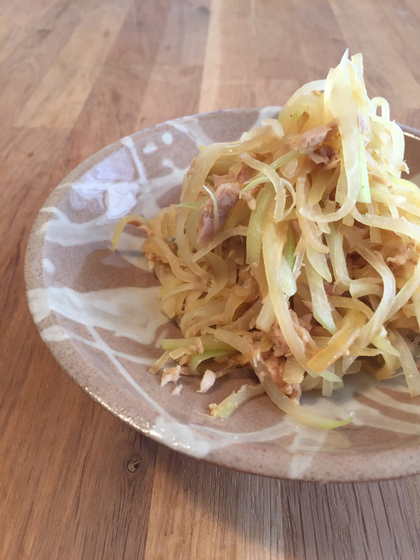 青パパイヤと牛肉のオイマヨ炒め