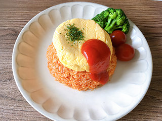 かわいいミニ乗っけオムライスの作り方