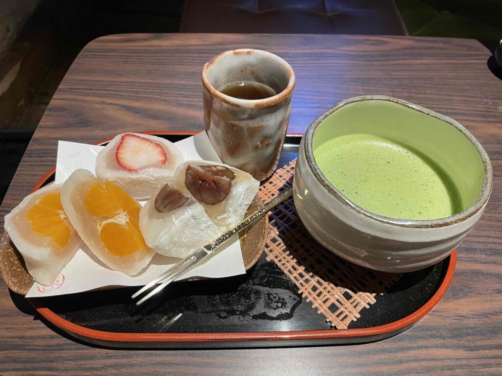 スイーツ ひがし茶屋街のフルーツ大福といえばココ！「菓舗 Kazu Nakashima」いいじ金沢