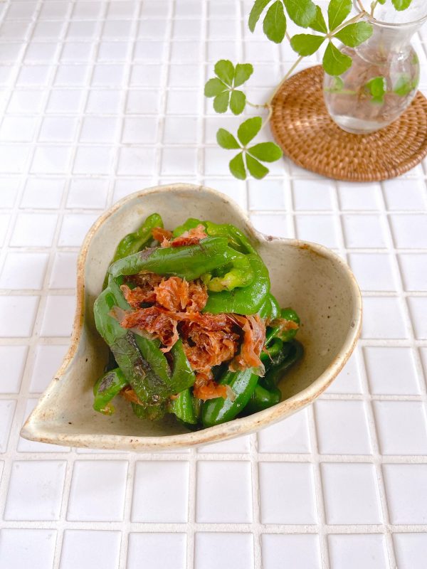 さっぱりほろ苦！ ピーマンのせ冷奴