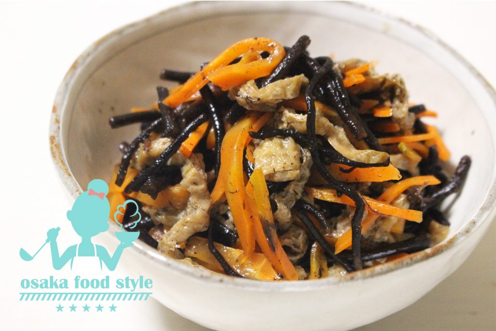 三角油揚げとわらびの煮浸し 山菜シリーズ 蕨 わらび 定義三角油揚げ ももSnapdish スナップディッシュID:vTuS5a