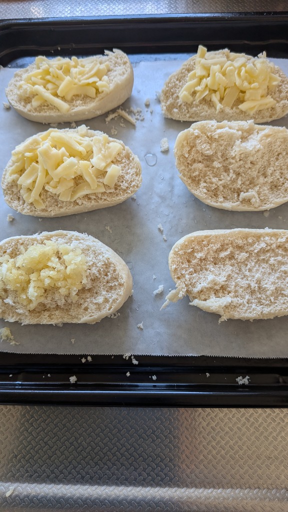 メニセズ プチパン 24入パック 6個ｘ4袋Costco Japan