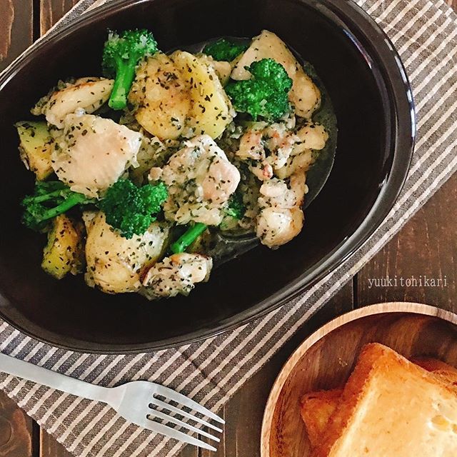 クリスマスはストウブのレクタンギュラーでラザニア&ルタオのケーキで簡単ディナー♪マフィンのコストコ手帖