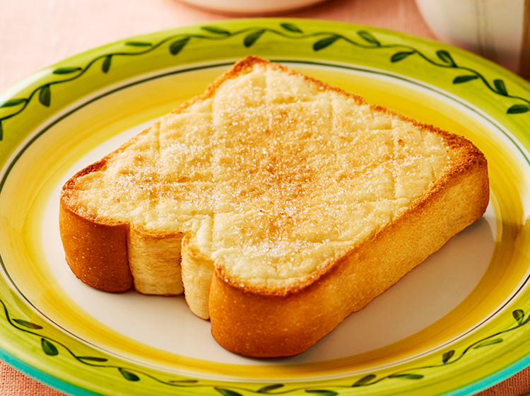 食パンに塗って焼くだけ！サクサク食感で甘～い「メロンパントースト」の作り方おうちごはん