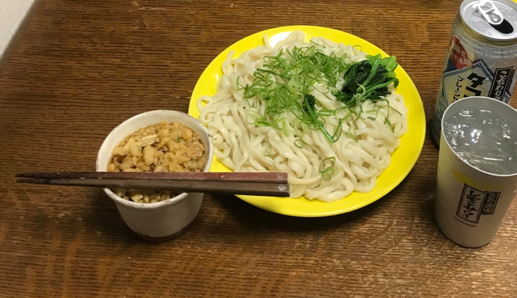 東京・御徒町 吉池 無水牡蠣 生食用通年Ver 1,180円 と冬Ver 980円 食べ比べ 2024年12月