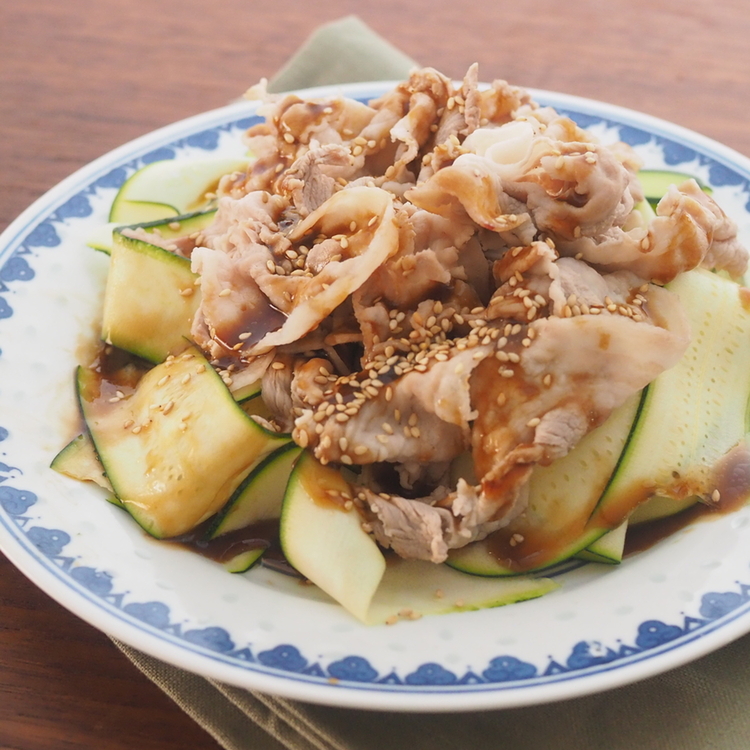 茹で豚のピリ辛ソース - マイティの Awesome Cooking