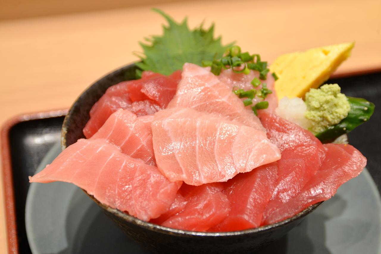 ▷▷絶景と贅沢な朝食が味わえる!豊洲の朝ごはんスポットをご紹介✨ ⁡ 豊洲市場直送の魚介や野菜をふんだんに使ったこだわりの朝食を楽しめる、イタリアンレストラン。ホテルの最上階に位置し、東京ベイエリアのパノラマビューと共に、絶品の朝食を楽しめちゃいます
