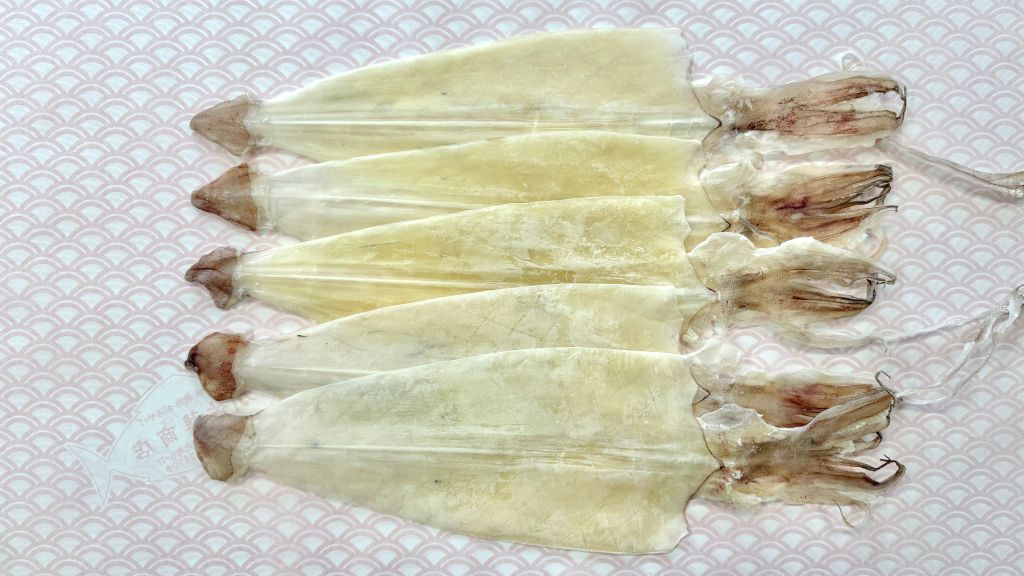 ＼ 初回限定20O円FFクーポン剣先するめ 3sサイズ2枚入 お試しサイズ ケンサキスルメ 乾物 おつまみ珍味 酒の肴 つまみ 小袋剣先スルメイカ 干物 食べ切り 低カロリー 送料無料 送料込 チャック付き袋入り 剣崎スルメ 釼先するめおつまみ 珍味の海鮮山鮮本舗