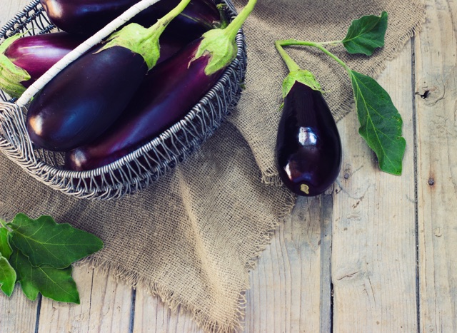 皮が柔らかくておいしい!サカタのタネ自慢のナス4選種 タネ ,球根,苗,資材,ガーデニンググッズの通販はサカタのタネ オンラインショップ