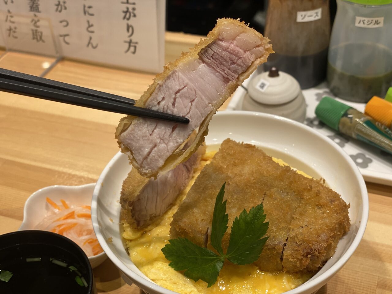 極厚カツ丼の大人気店『かつ丼あらた』が北区に移転オープン。名古屋情報通