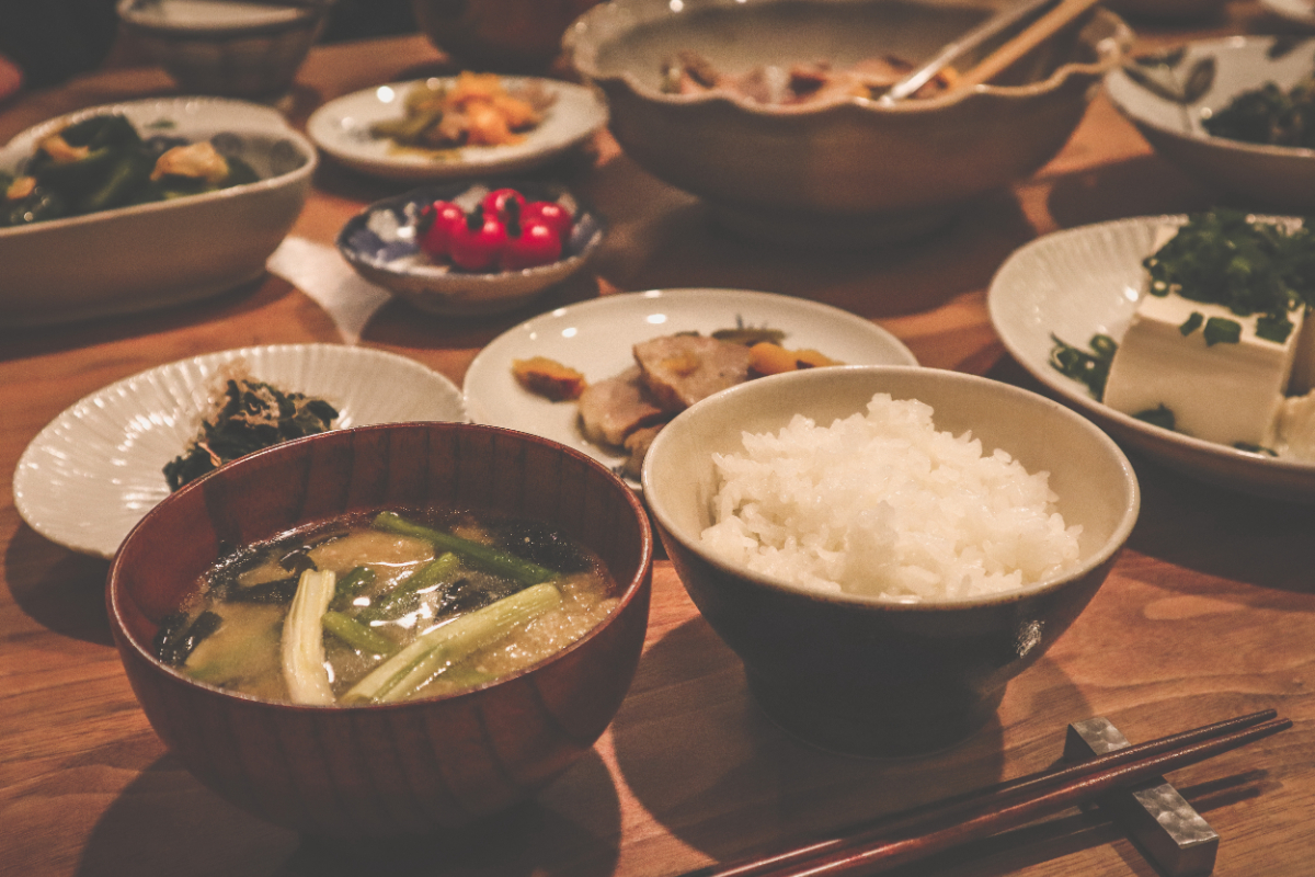 1週間の夕飯 絶対おいしく使える夏野菜晩ごはんも夏に衣替え🍅🥒🍆🌽🍅🫑平日5日間の献立