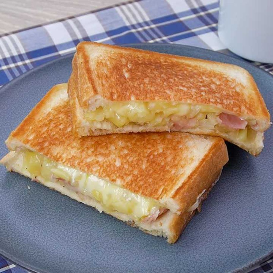 基本からアレンジまで！思わずつくりたくなる「食パン じゃがいも ホットサンド」のレシピ集クックパッド