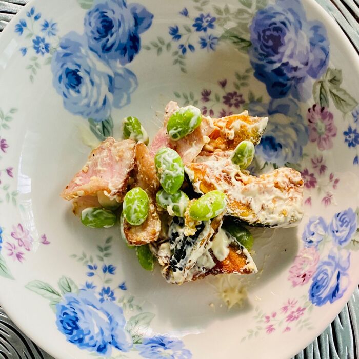 手が込んでるように見えてそーでもない😂, オシャレなデリ弁当をイメージしてみたのですが, 如何でしょう???🤔,サラダの野菜は家にあるものでよいと思います, ブロッコリーだけでも雑穀米と和えるだけでオシャレなサラダに *˘︶˘* .。.:*♡, JK弁当menu, ・もち麦ごはん140g, ・チキンのレモンバターソテー,