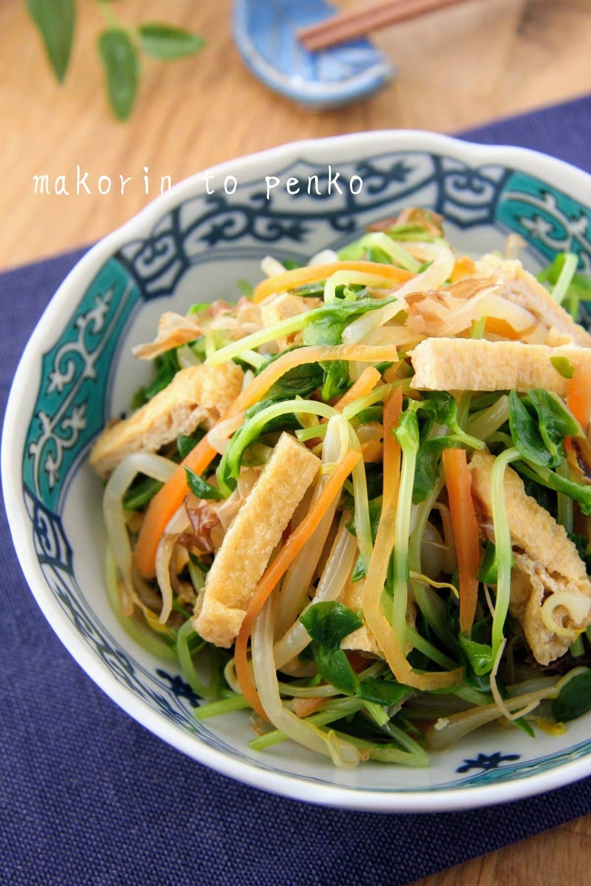 作り置きおかず しし唐と油揚げの白だし煮、にんじんのバター炒め、きゅうりとカニカマの甘酢和え、小松菜のツナ和え、もやしのゆかり和え作れるものは 作りたい