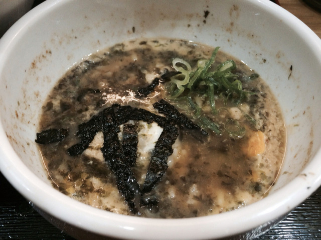 大豆出汁 だし のご紹介イベントを開催！！ 食べて！食べて！食べて！の、１時間🎵 楽しくお話しして、楽しい時間をみなさまと一緒に🎵最後には、たくさんのお土産 1500円相当 をご用意してます🎵 ぜひ、お腹を空かせて来てくださいね！！ 大豆出汁って何？ 大豆でお出汁