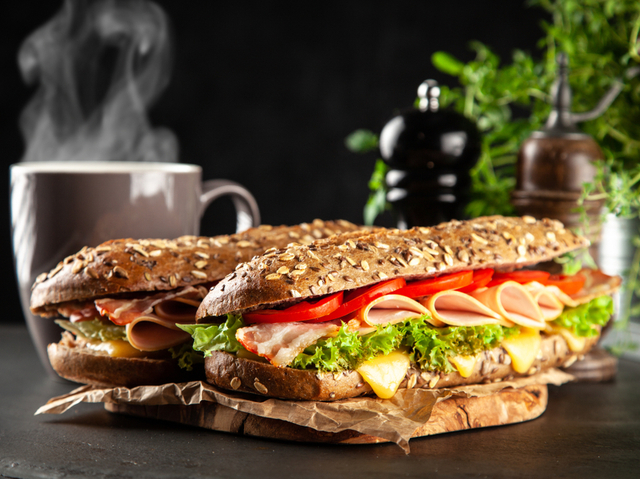 裏ワザ 知ってた? サブウェイを「ミート乗っけ焼き」にするとピザみたいになってウマいパンと肉とチーズを一緒に焼くロケットニュース24