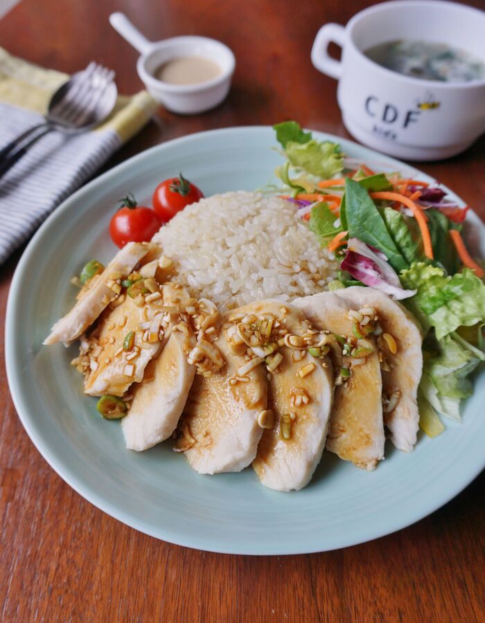 サラダチキンのごまマヨ和え キャベツたっぷり仕立てfoodniaカット野菜を使った絶品レシピ