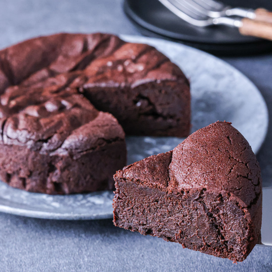 ナッツとフルーツのガトーショコラの作り方手作りチョコレシピ株式会社 明治