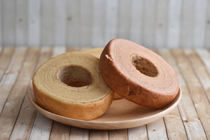 バウムクーヘン プレーン のフリー写真素材 - カフィネット