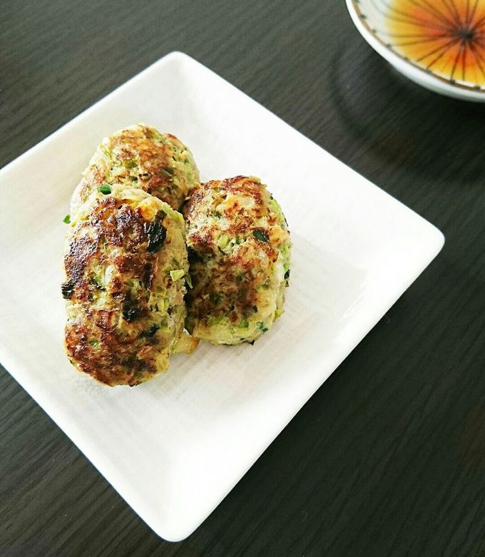 スキレットで簡単皮なし餃子☆チーズ半熟卵 by プリチーちゃんクックパッド簡単おいしいみんなのレシピが392万品