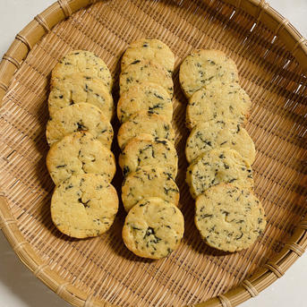 Amazon.co.jp: ハーブ香る バラエティクッキー：5袋セット : 食品・飲料・お酒