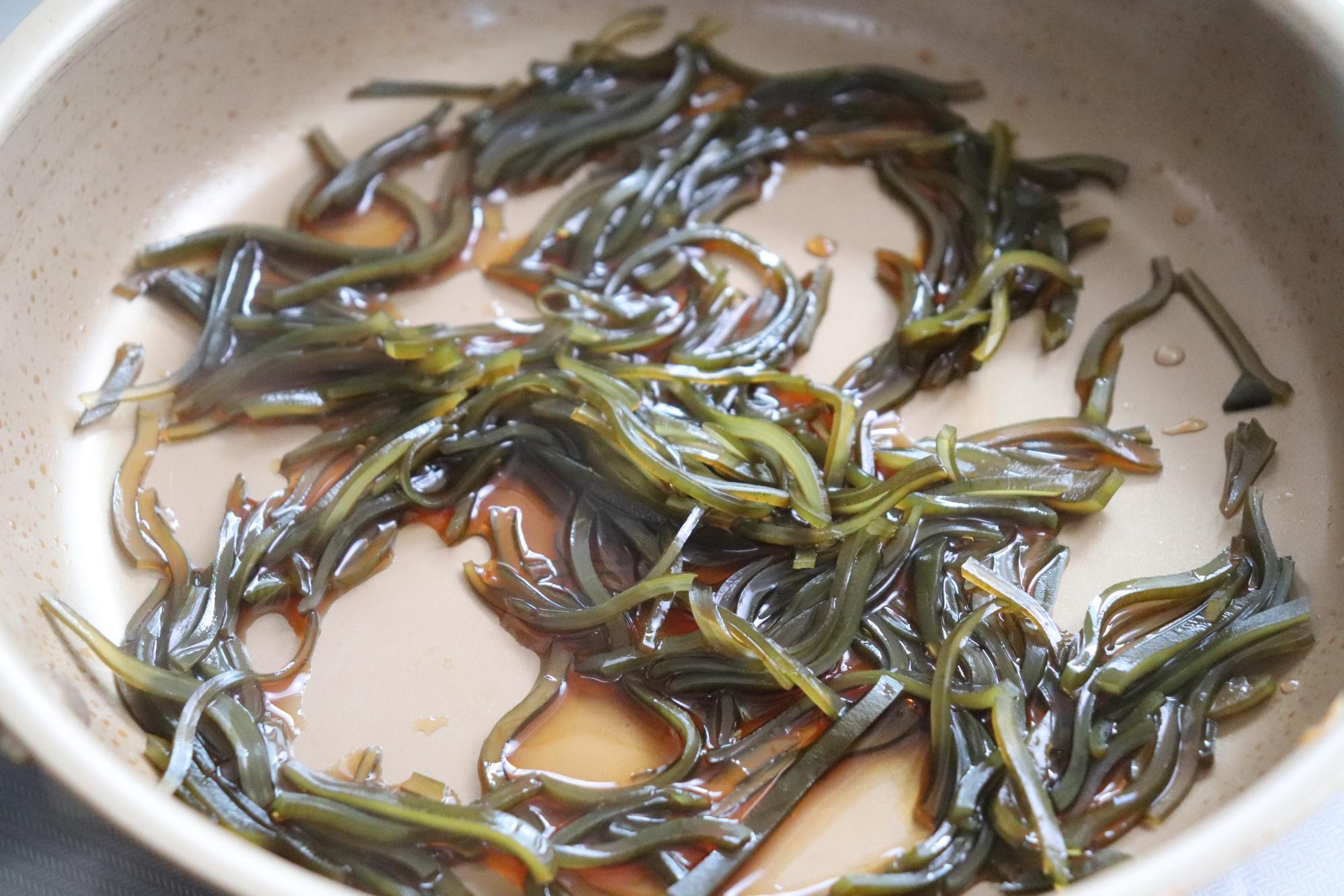 出汁を取った後の昆布で！昆布の煮物