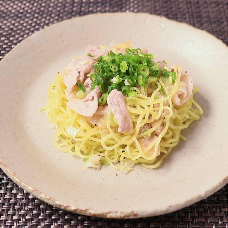 青菜たっぷりねぎ塩やきそばのレシピ・作り方マルホン胡麻油