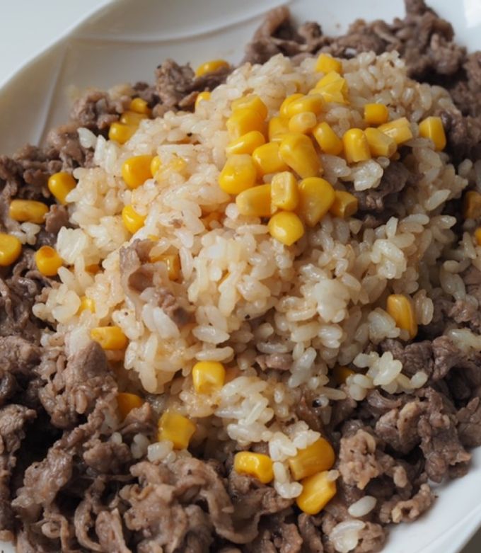 お肉やわらか！ビーフガーリックライスDM三井製糖株式会社