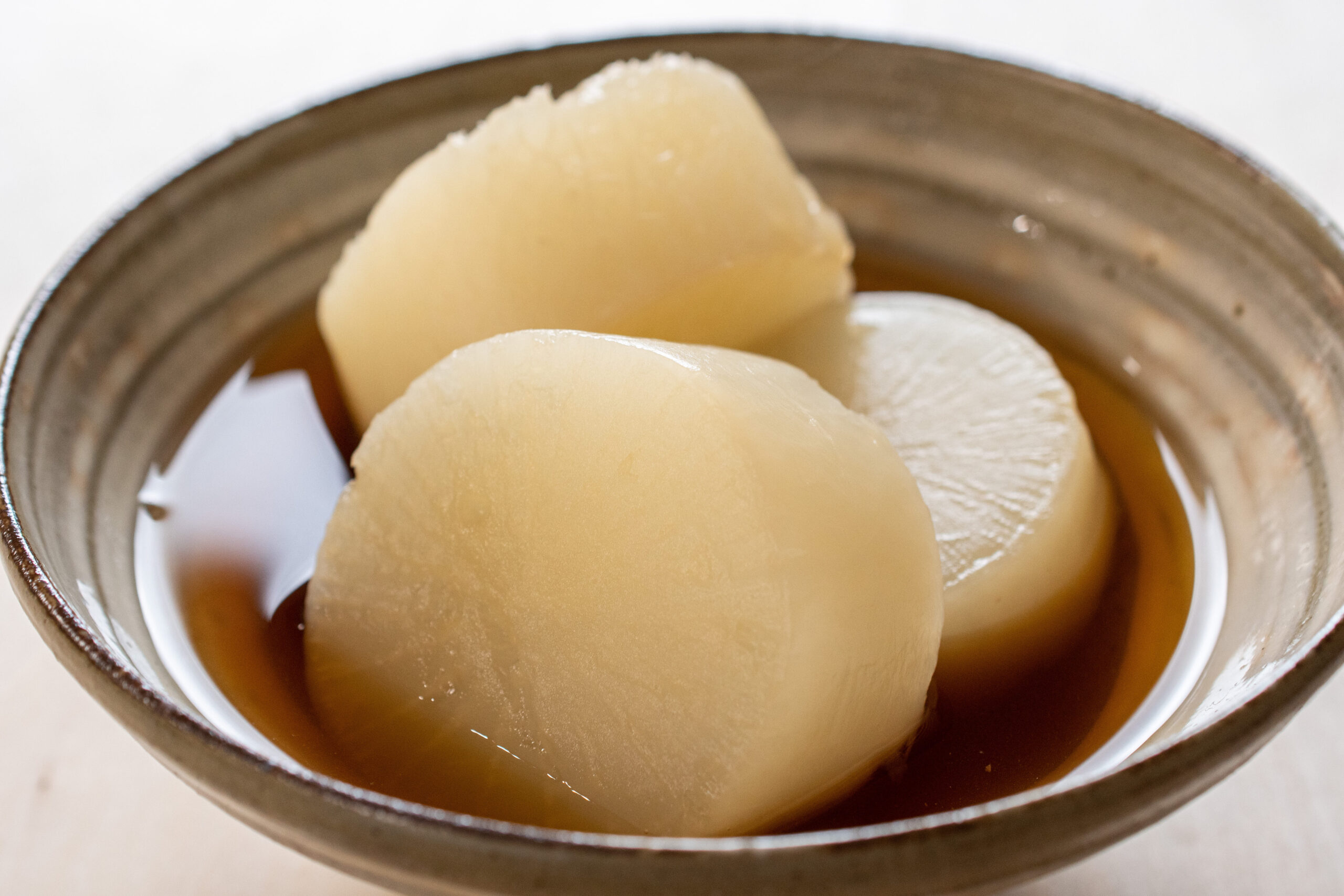 下茹ではレンジでOK！ 味しみしみ おでんの大根 定番からご当地おでん＆残ったおでんのアレンジも！ - E・レシピ 1 1ページ