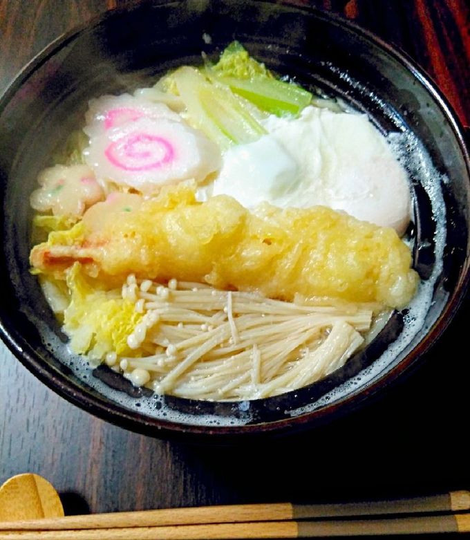 白みそで鍋焼きうどん