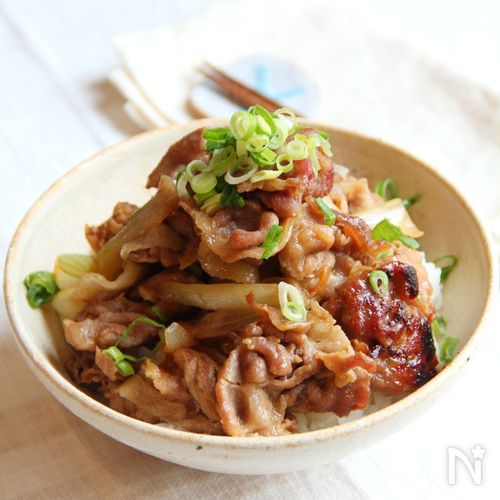 新玉ねぎと豚肉のさっぱりオイポン炒め 10分おかず♡