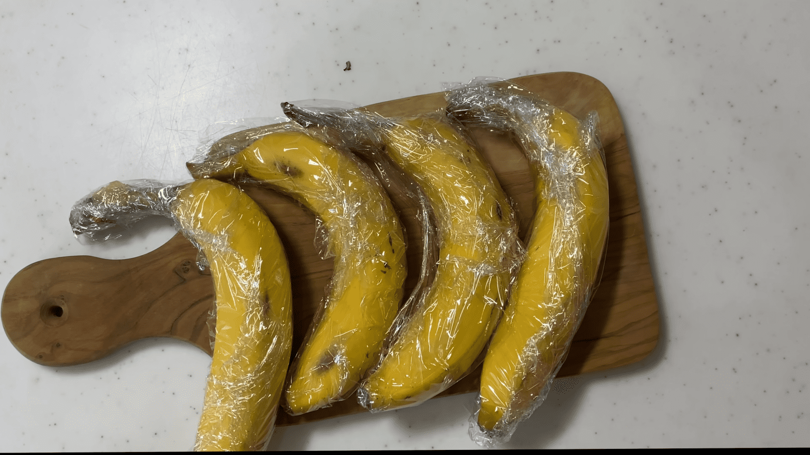 ヘタにラップで簡単！バナナの保存方法 by クックまいななパパクックパッド簡単おいしいみんなのレシピが392万品