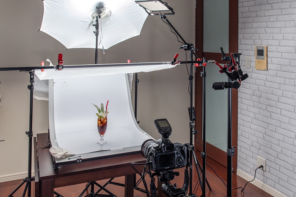 こ〜んな「美味しそうな料理写真」が撮れるライティング方法を教えます！使える機材 Blog