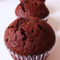 オーブン不要で簡単おいしい!手作りチョコスイーツでおうちバレンタインを楽しもうおうちごはん