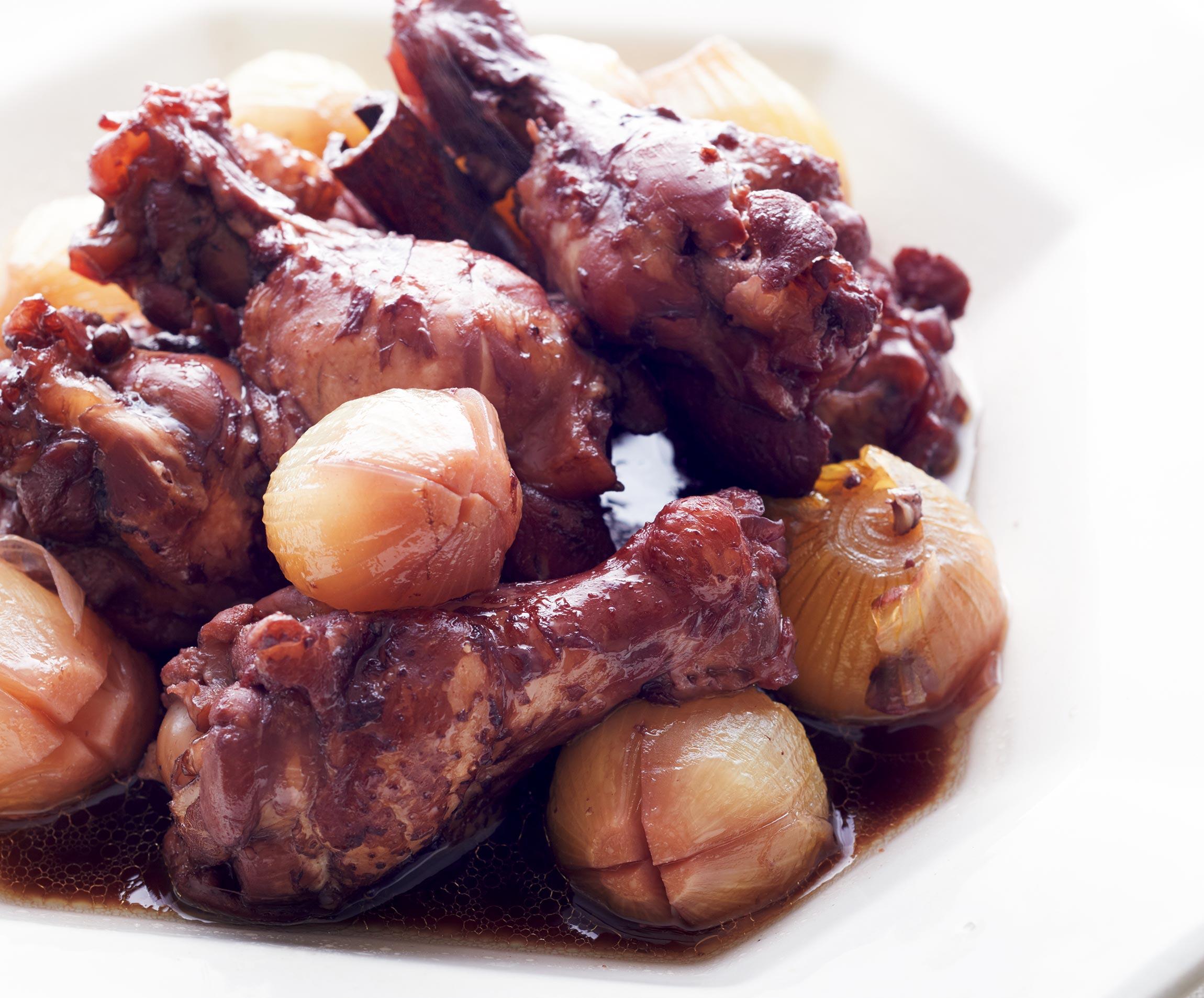 若鶏の赤ワイン煮込みフランス 500g 2~3人分いちまる厨房 世界の地方料理工場直売の冷凍食品通販ショップ