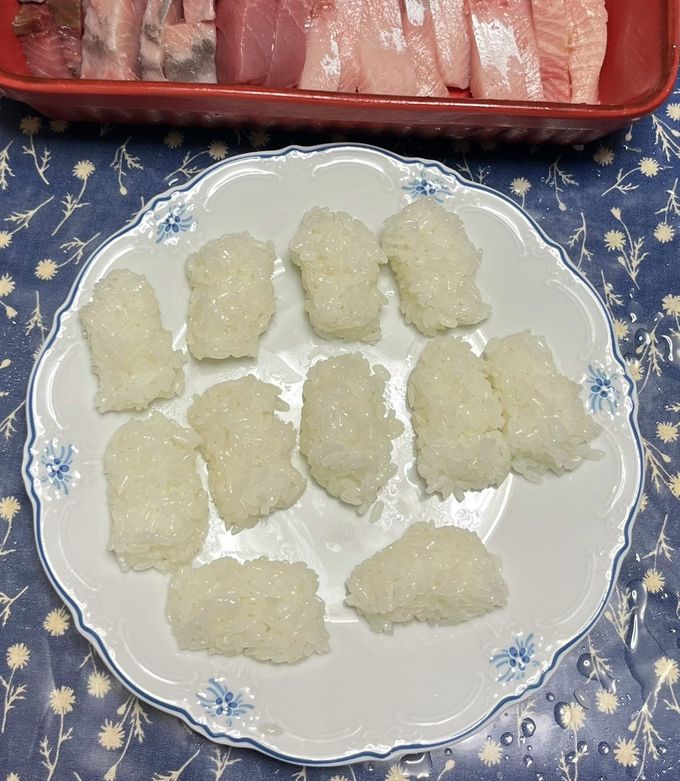 お寿司」 １３ 握り その４ 簡単な握り方 - 魚料理と簡単レシピ