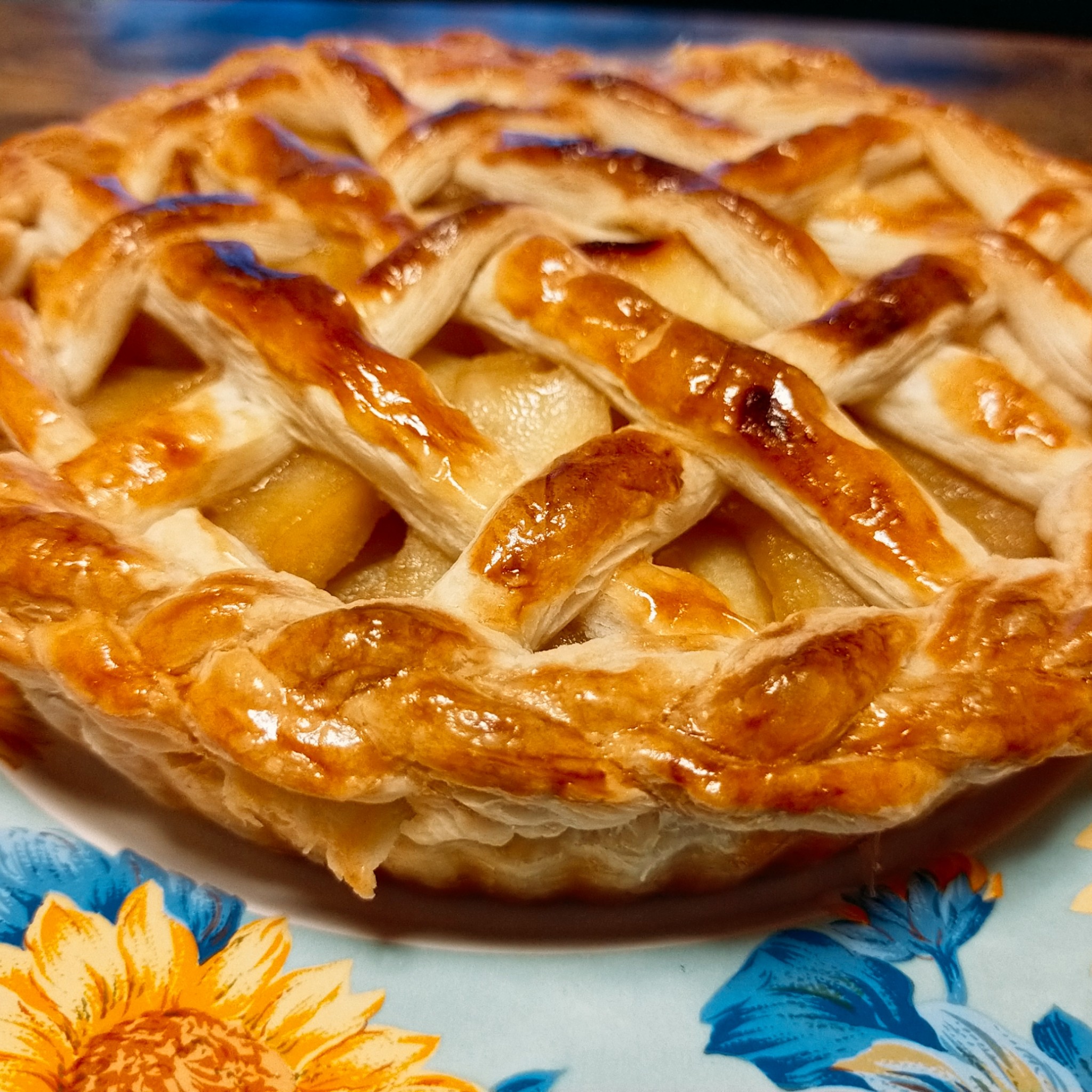 サクサクとろーり♪ カスタードアップルパイ