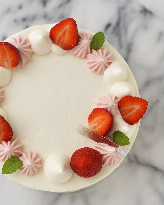 おしゃれで華やかに！ ケーキの盛りつけ方ファンファン福岡