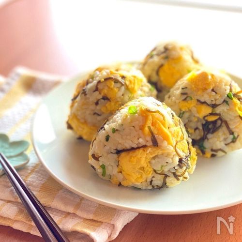 marushige_10s をチェック🌊時短&腸活 朝食メニュー🍽忙しい朝でもサクッと美味しいものを食べたい!!そんな方にぴったりなレシピの提案です🙌 明日の朝ごはんにいかが?☀️ ———————————— 10秒deおいしいめかぶは 時短&省スペで毎日の食生活のバランスを整えること