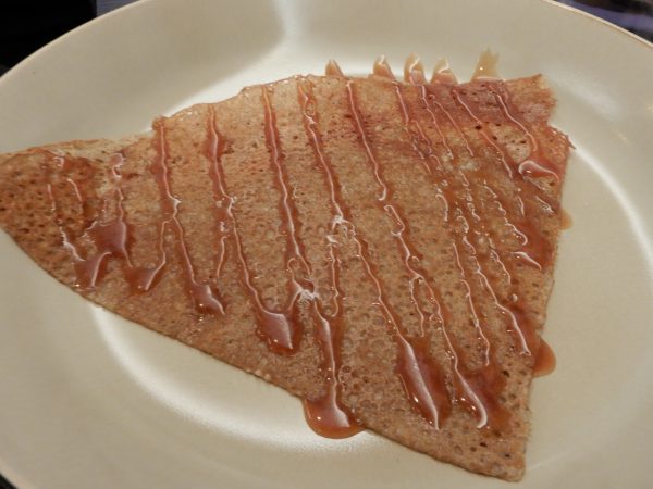 ブルターニュの郷土料理「ガレット」、フランス人が好きな食べ方は 毎月9の付く日は、クレープの日- たべぷろ