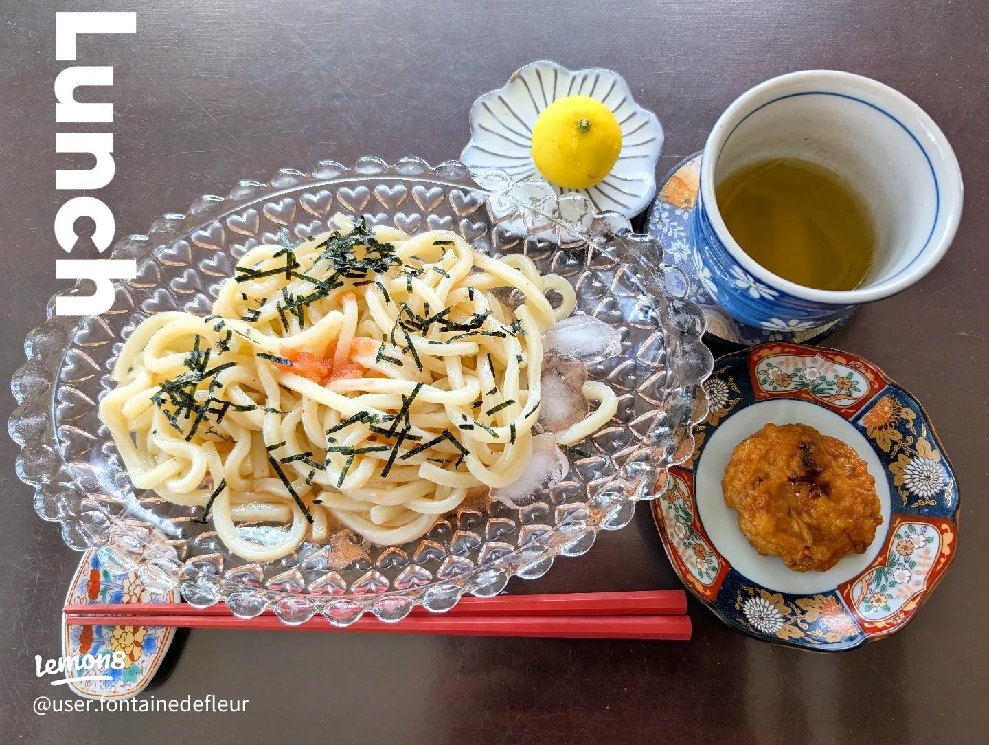 「冷やし刻みきつねうどん」の献立