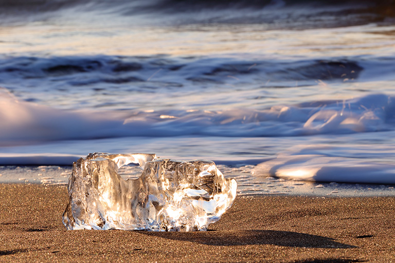 氷が太陽の光を受けて美しく輝くジュエリーアイス公式観光情報 ひがし北海道Style