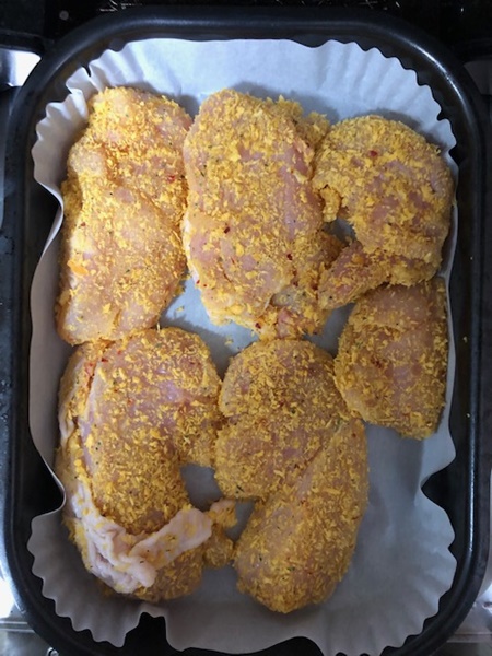 人気レシピ.やみつきチキン. 味がしっかり染み込んだ、ごはんも進む、 レシピサイトでも人気のやみつきチキンです□使用調理器具 ラ・クックグラン . ＜材料 ２〜３人分 ＞ □鶏もも肉 500g □ししとう 8本A□ケチャップ 大さじ３ □しょうゆ