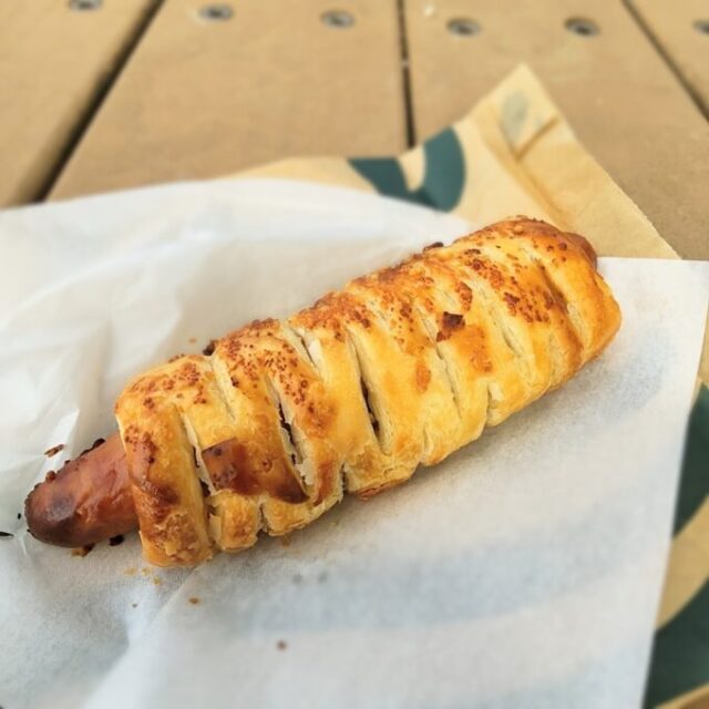 スタバのあらびきソーセージパイのカロリーや味の感想は？ 人気フード