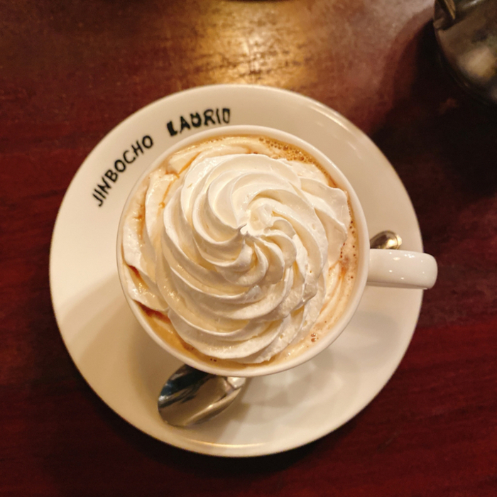 ウインナーコーヒーとはどんなコーヒー？味わいや作り方、名前の由来も紹介レシピコーヒーのおいしい話キーコーヒー株式会社