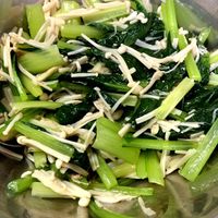 小松菜とえのきのお浸し*管理栄養士satokoの「食べる力は育つ力!好き嫌いをなくす離乳食・幼児食」